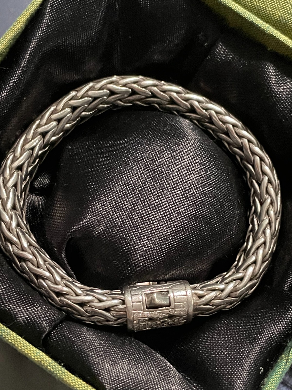John Hardy 2001 Diamond 10.8MM Bracelet 18K , 925