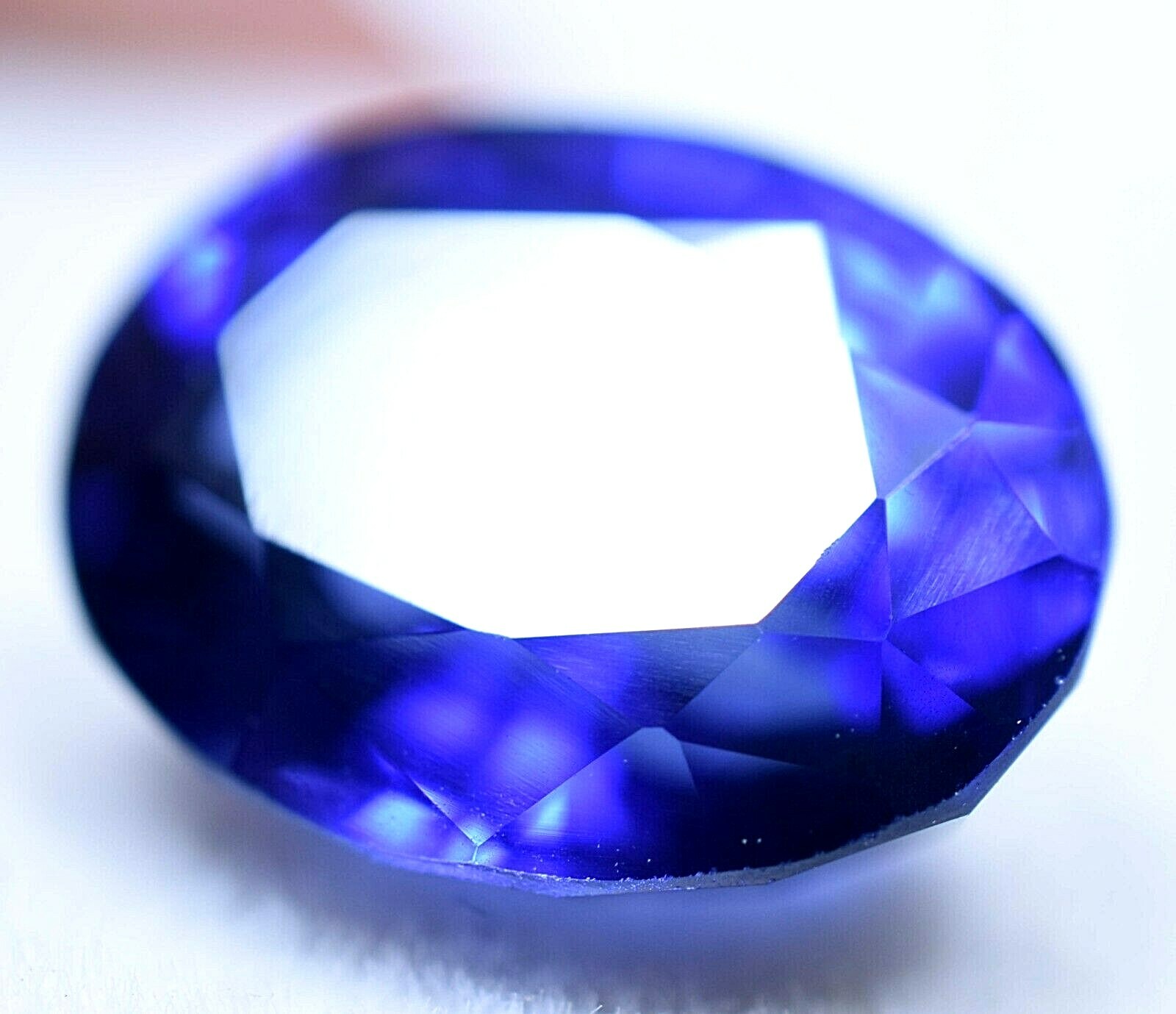 7.90 CT Natural california Benitoite GGL Certified Top Quality Treated Gem