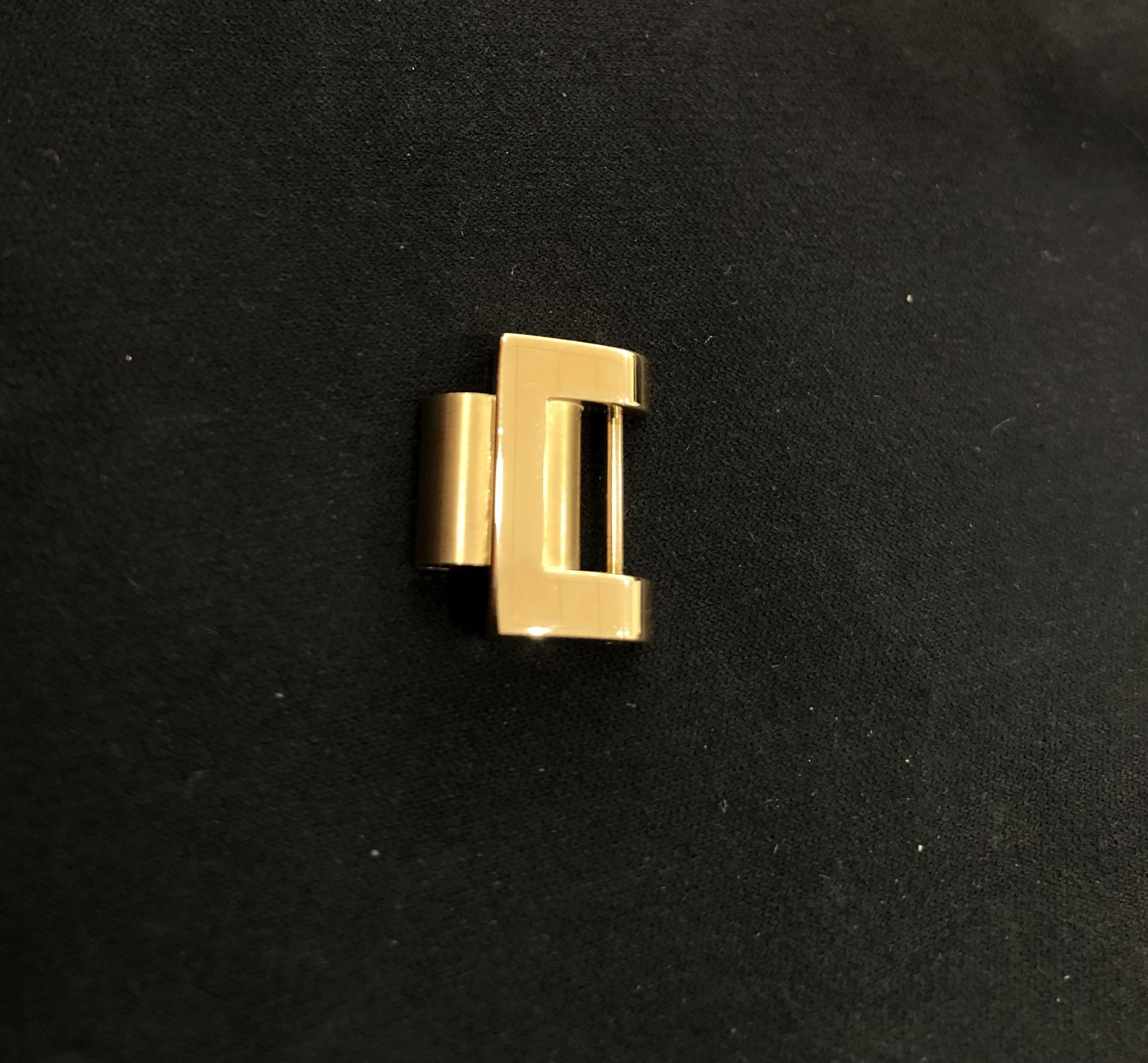 BVLGARI RETTANGOLO LINK, 18K Yellow Gold 15mm