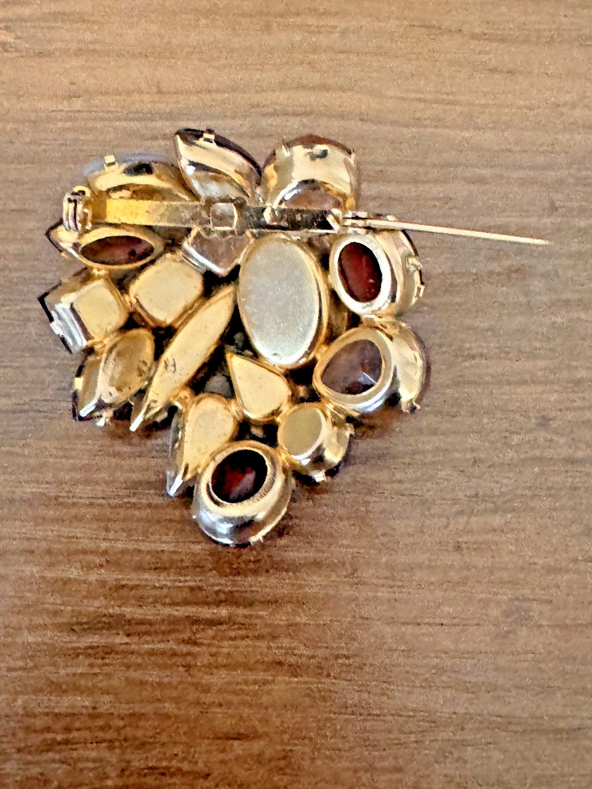 Domed Brooch Pin-Juliana D&E-Shades of Amethyst Stones-1.75″-Vintage 1967-68
