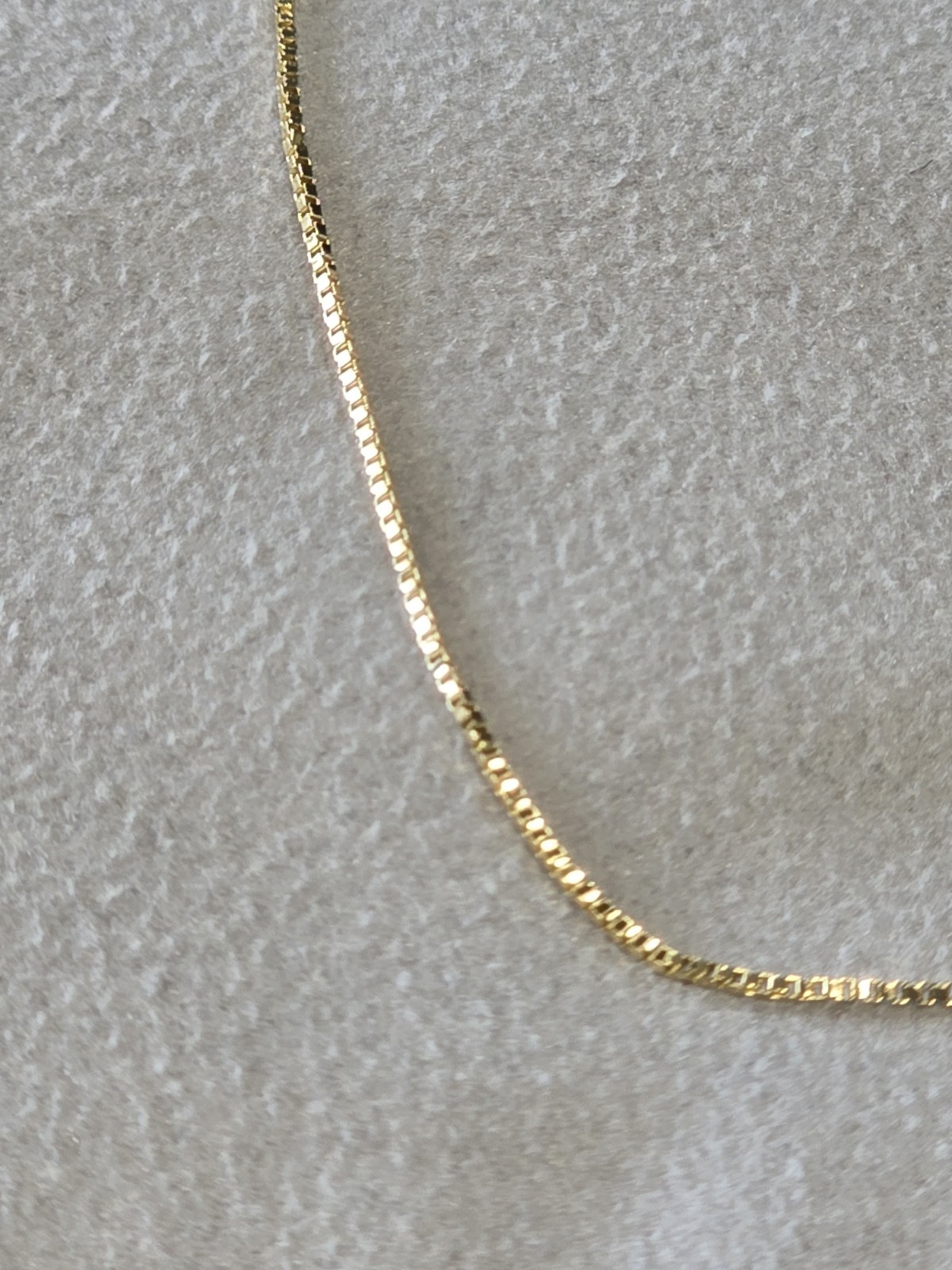 14k Yellow Gold Box Link Necklace 3.80 grams 14kt 34″ Long