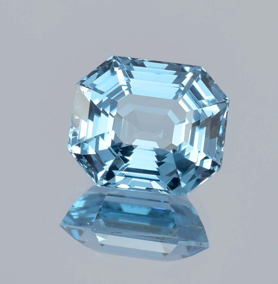 6.65 Ct Excellent Natural Blueish Aquamarine Radiant Loose Cut stone Nice Luster