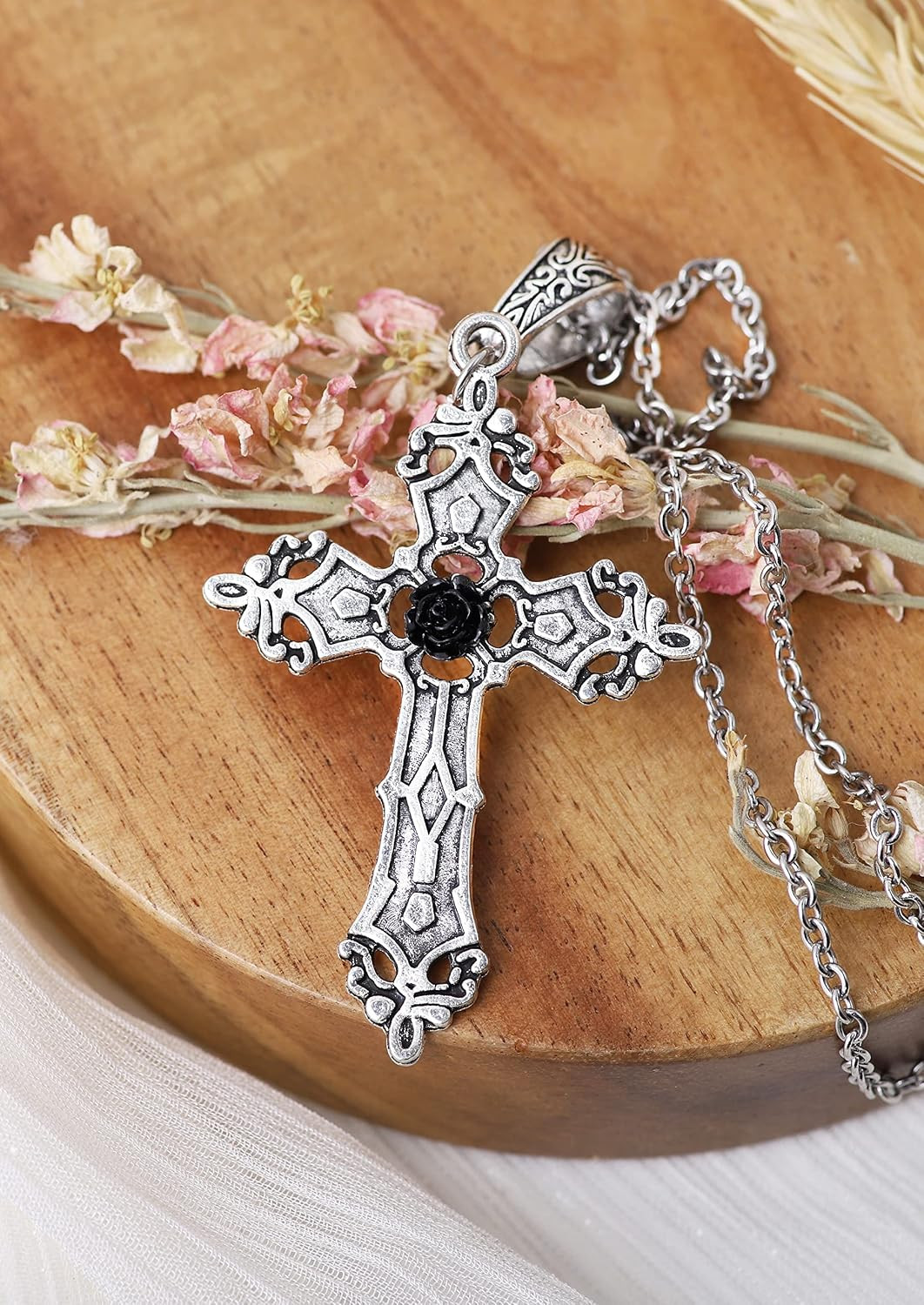 Gothic Cross Pendant Necklace, Gothic Emo Punk Grunge Y2K Cross Necklace, Goth J