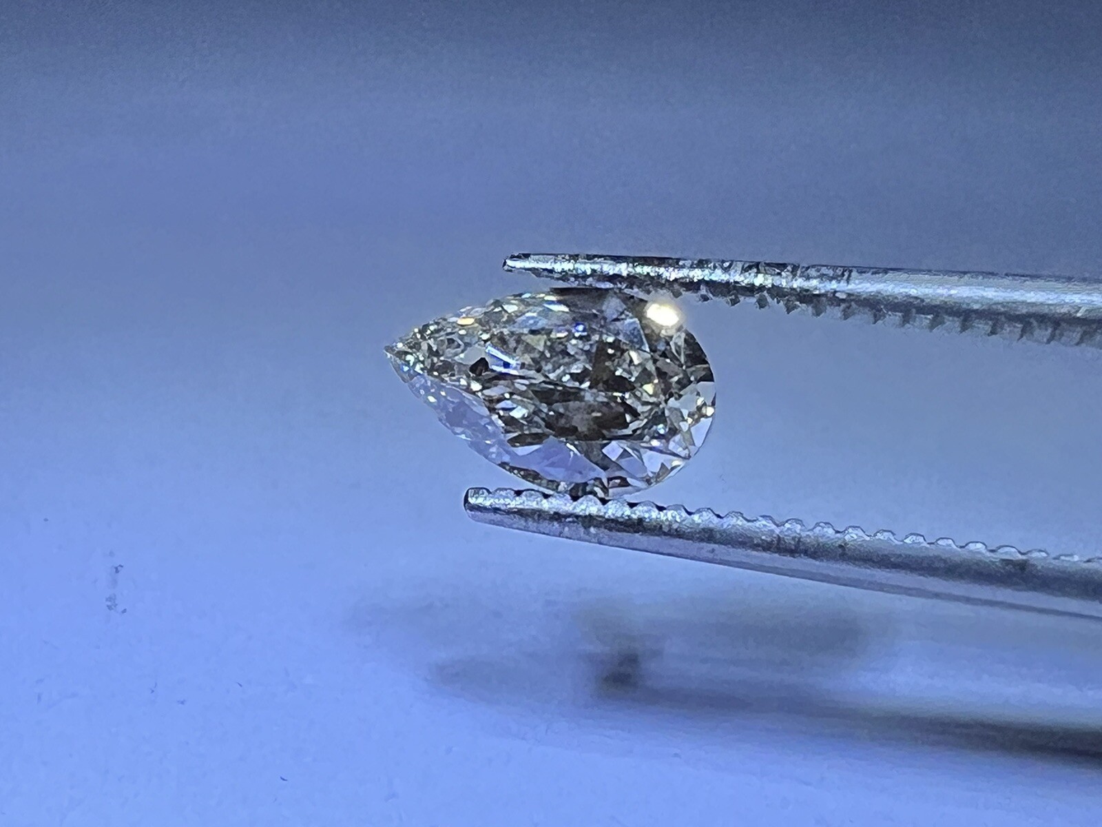 IGI,0.57 Ct,SI2 Clarity,L Color ,Pear Cut Natural Diamond!