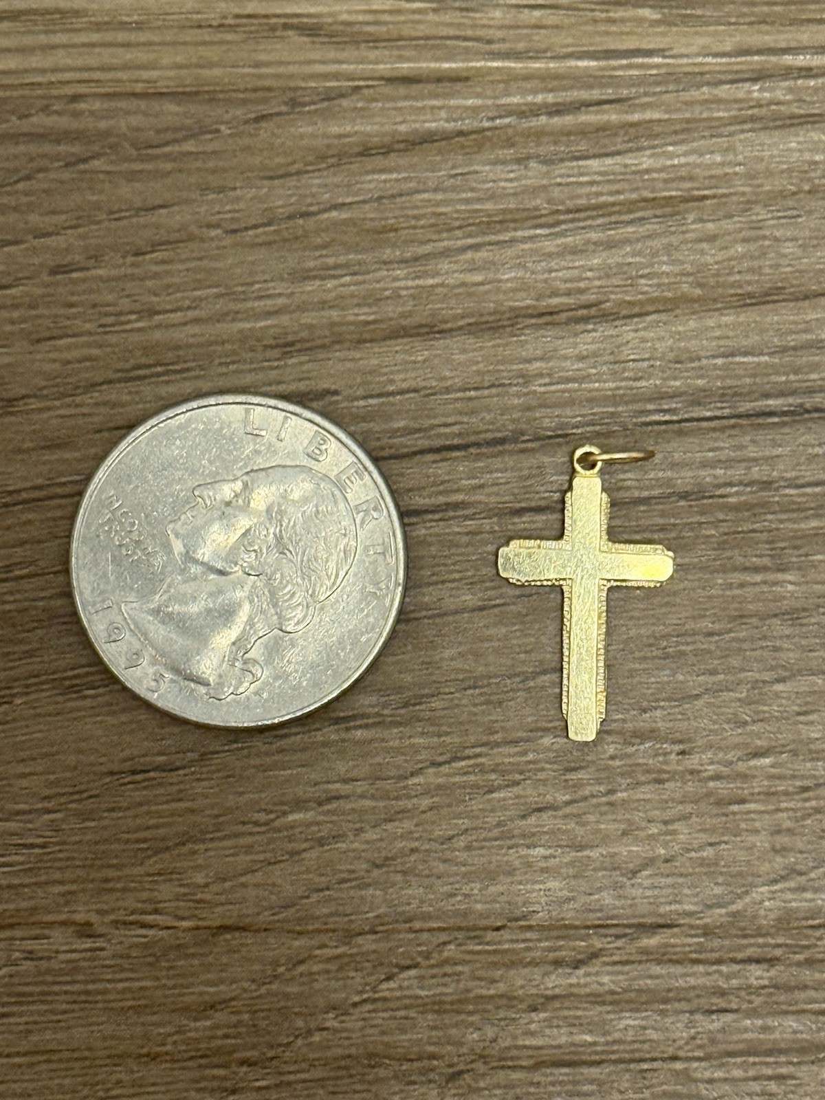 14K Solid Yellow Gold Textured Cross Pendant 1.13g Vintage Estate Jewelry