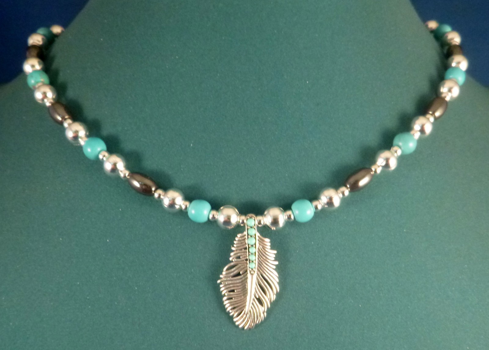 Sterling Silver TURQUOISE Southwest FEATHER PENDANT, 15.5″ bead choker necklace