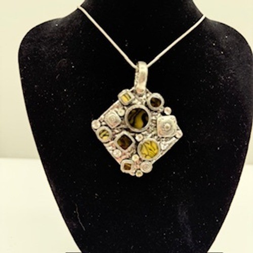 Premier Designs: Mixed Media Mosaic Square Pendant