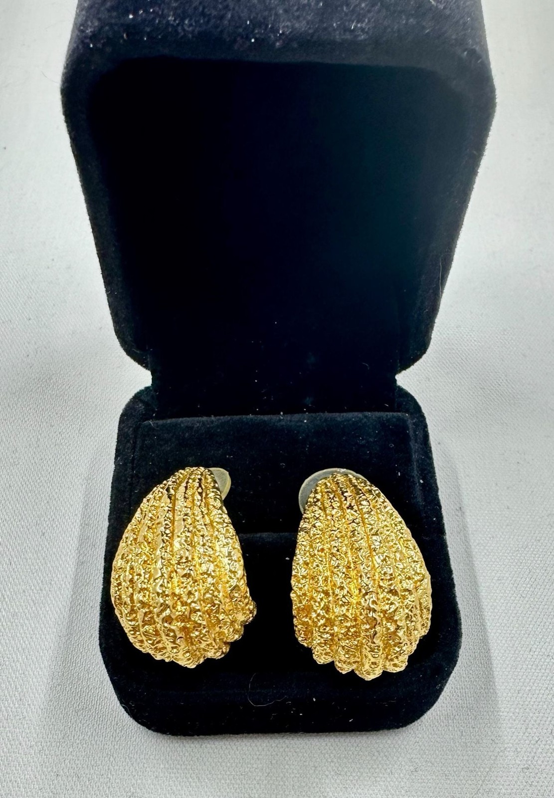 Vintage Premier Designs Gold Tone Textured Shrimp Shell Style Half Hoop Earrings