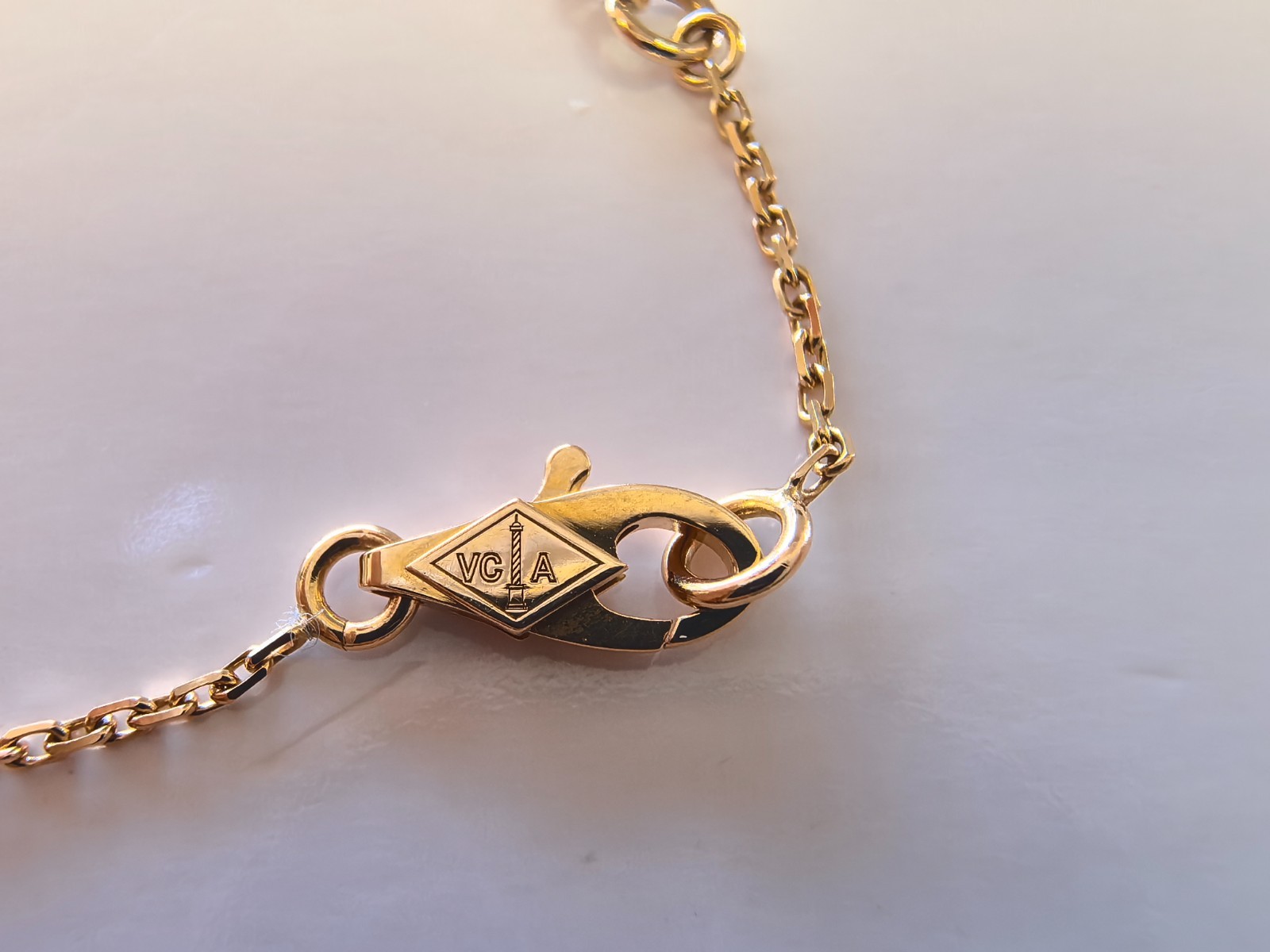 Van Cleef & Arpels Sweet Alhambra Pendant Necklace Yellow Gold Mother of Pearl