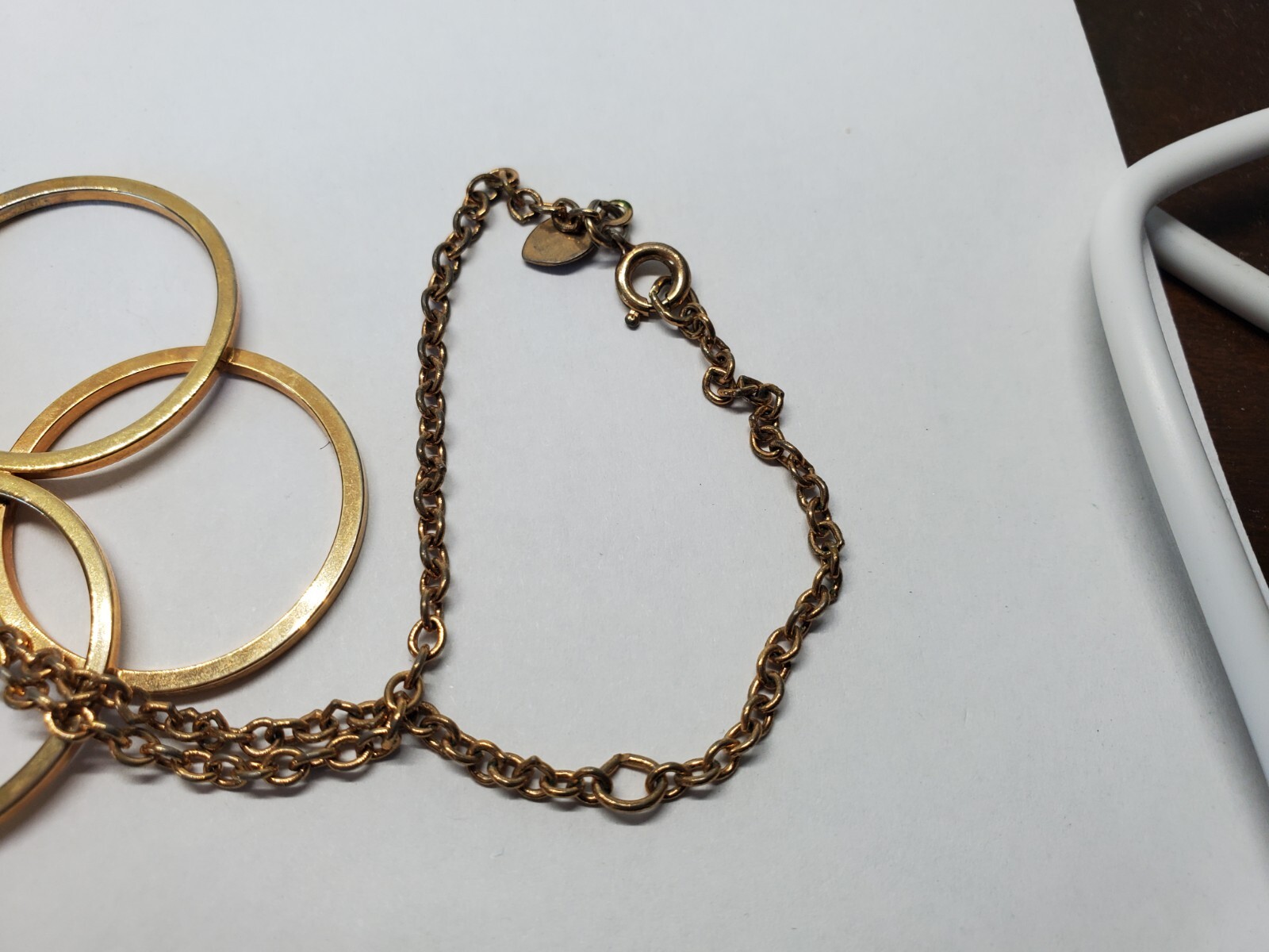 Vintage Avon Gold Tone Interlocking Circle Ring Necklace 70s 18.5″