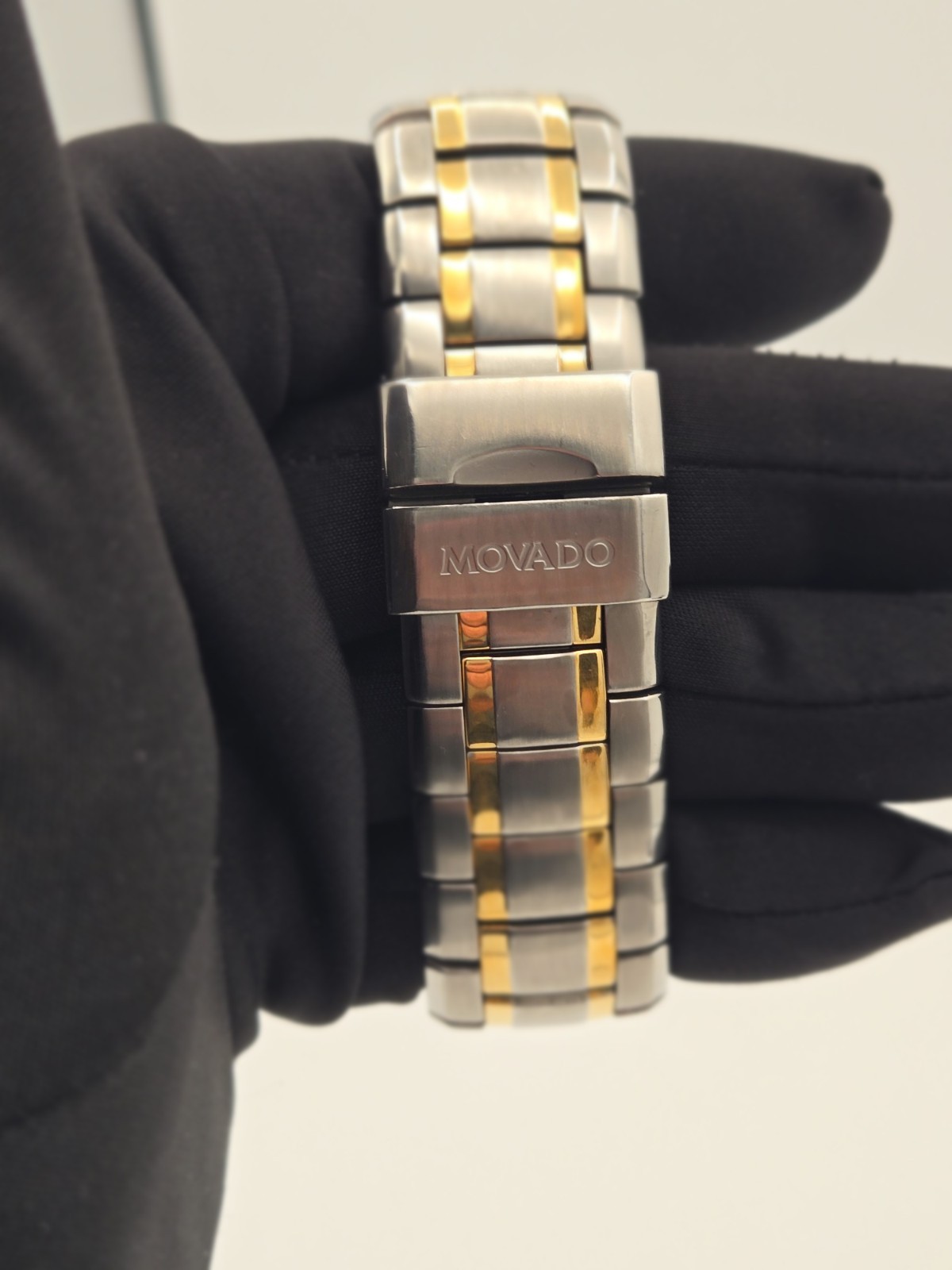 movado series 800 chronograph two tone 2600038