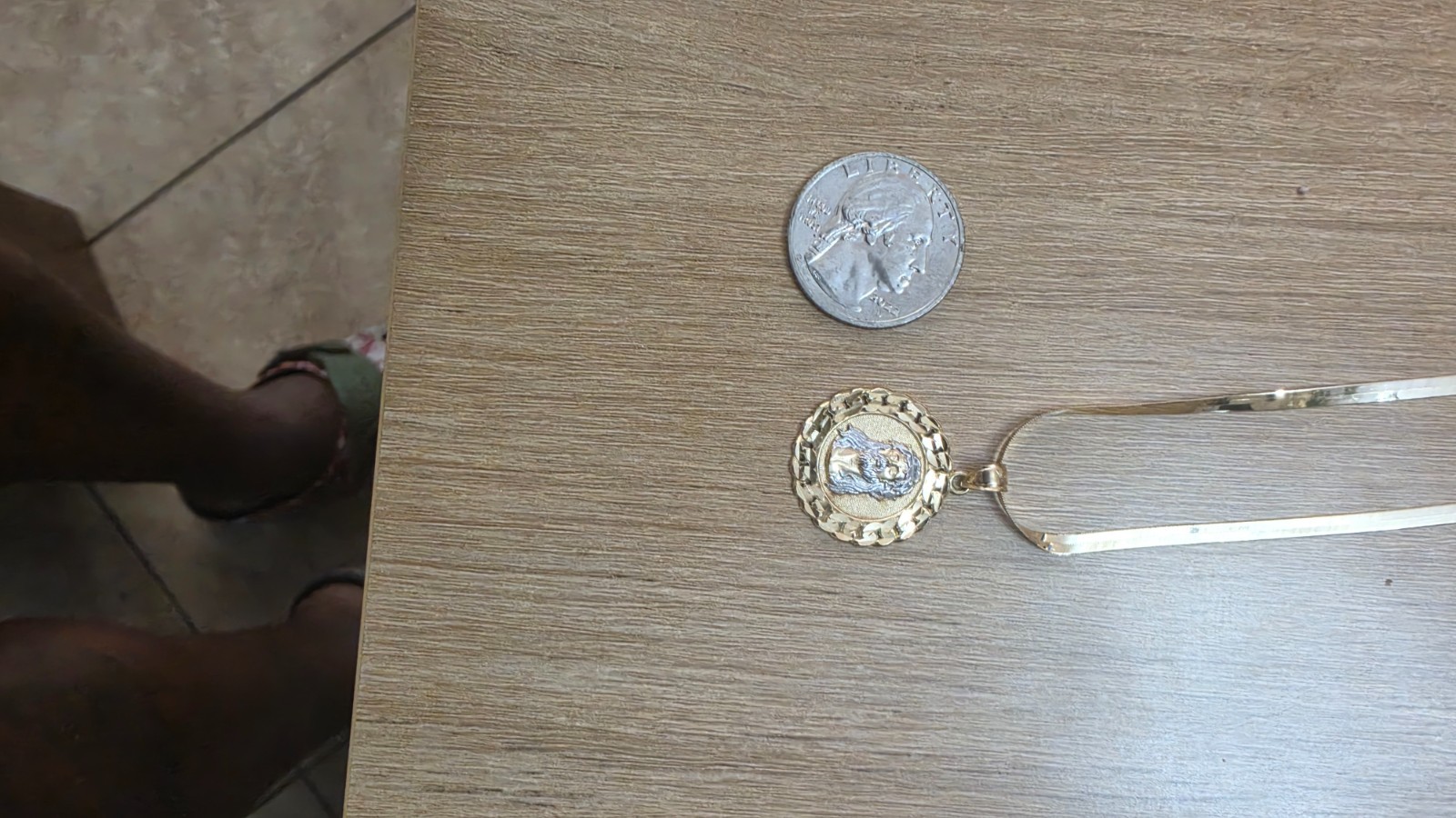 10K Yellow Gold Solid 3mm Flat Herringbone with Christ Pendant