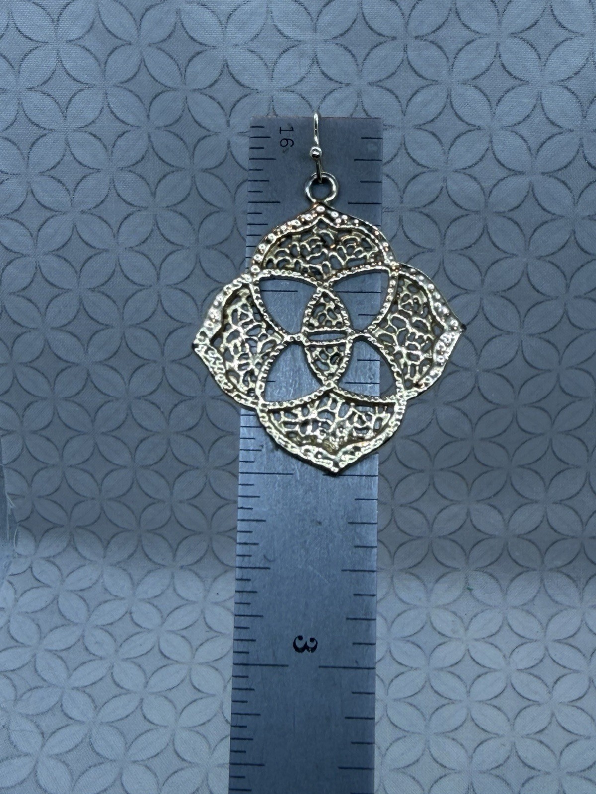 Kendra Scott Logo Dawn Drop Earrings Gold tone Used (H)