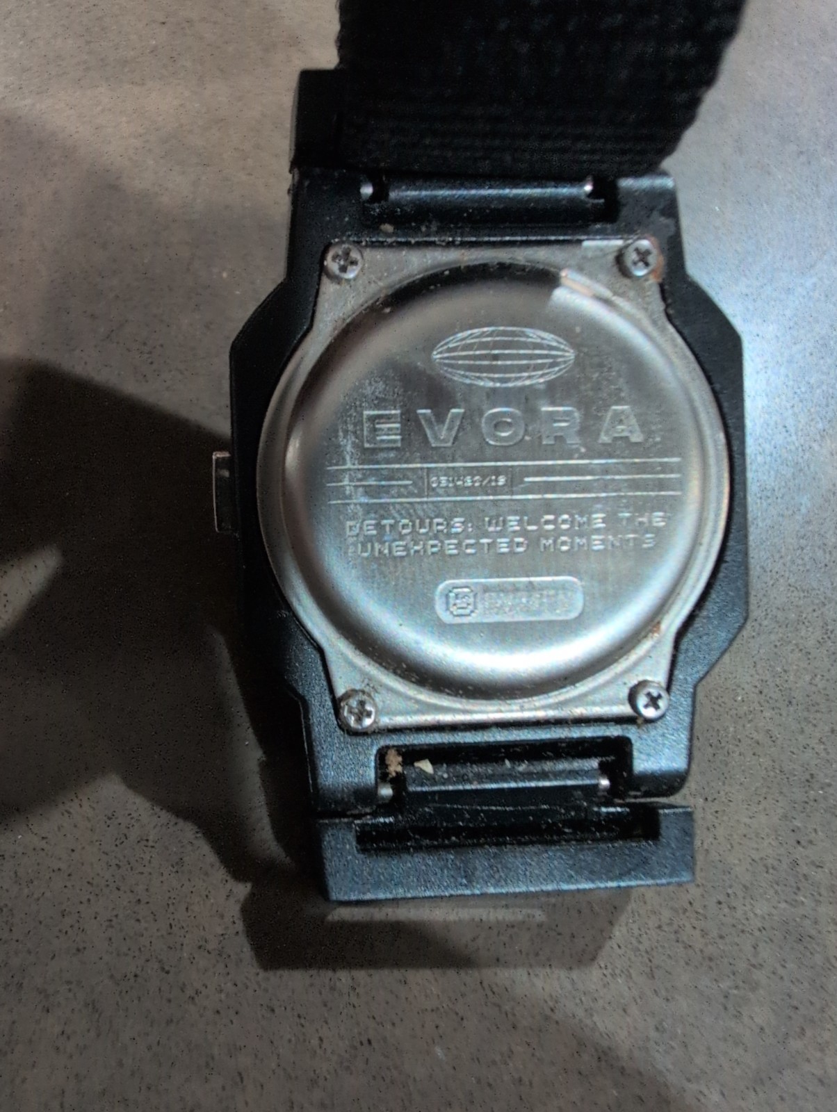 Evora Watch Core Collection Waterproof Durable Comfort Black