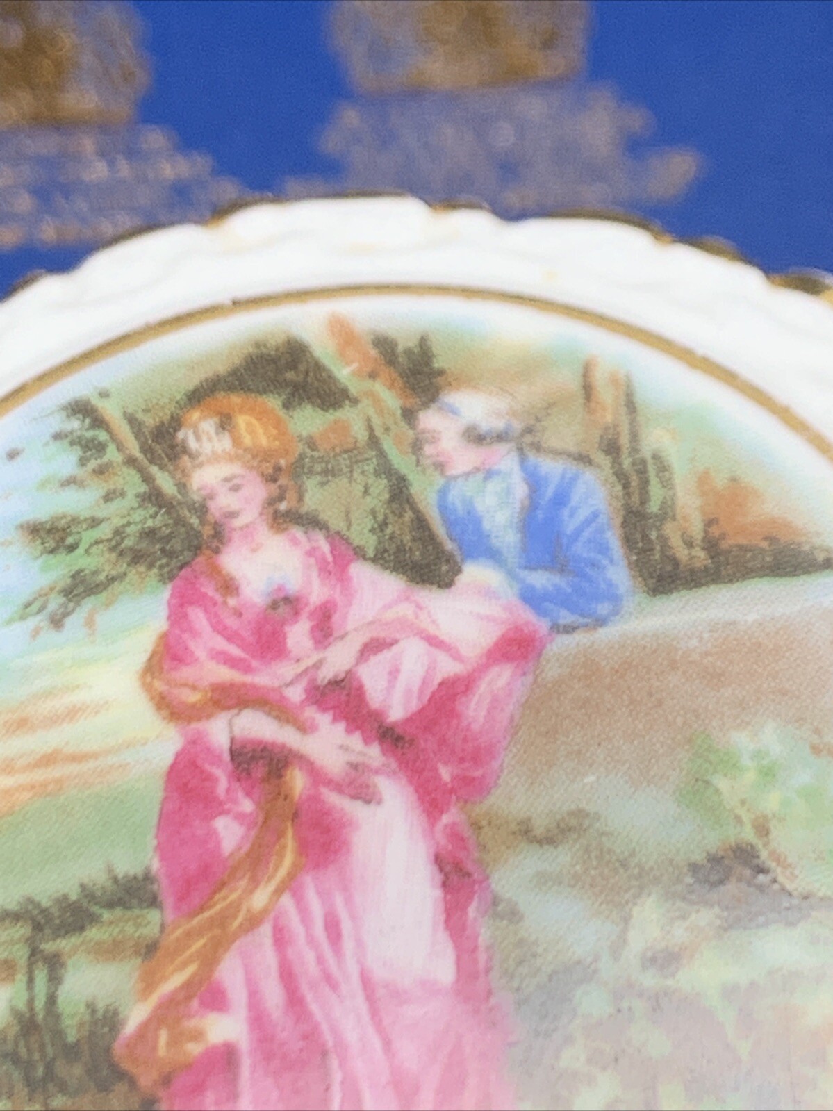 COALPORT Courting Couple Pin Brooch 2-1/8″ Made in England HALCYON DAYS ENAMELS