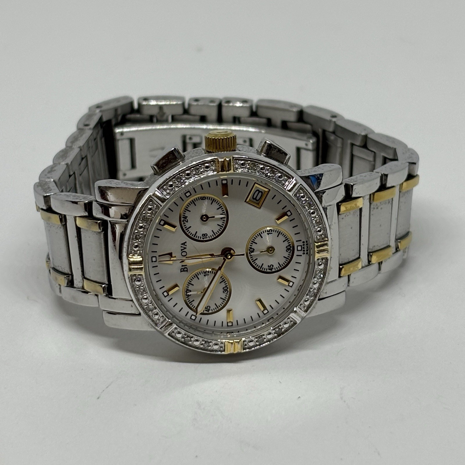 Ladies Bulova Watch Chronograph Date Diamond Accent A6 C937380 New Battery