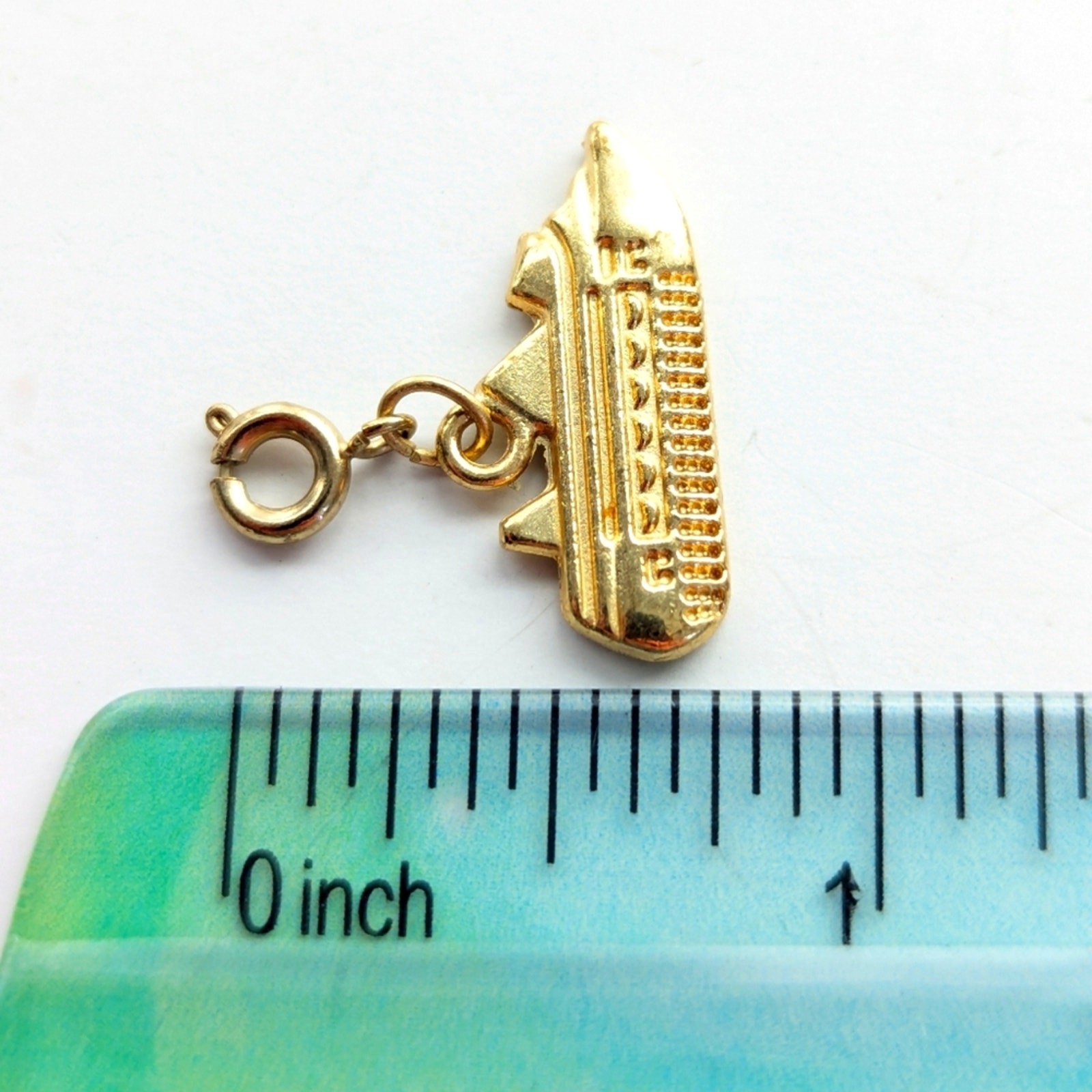 Vintage Estate Rich Gold Tone Cruise Ship Vacation Small Pendant Bracelet Charm