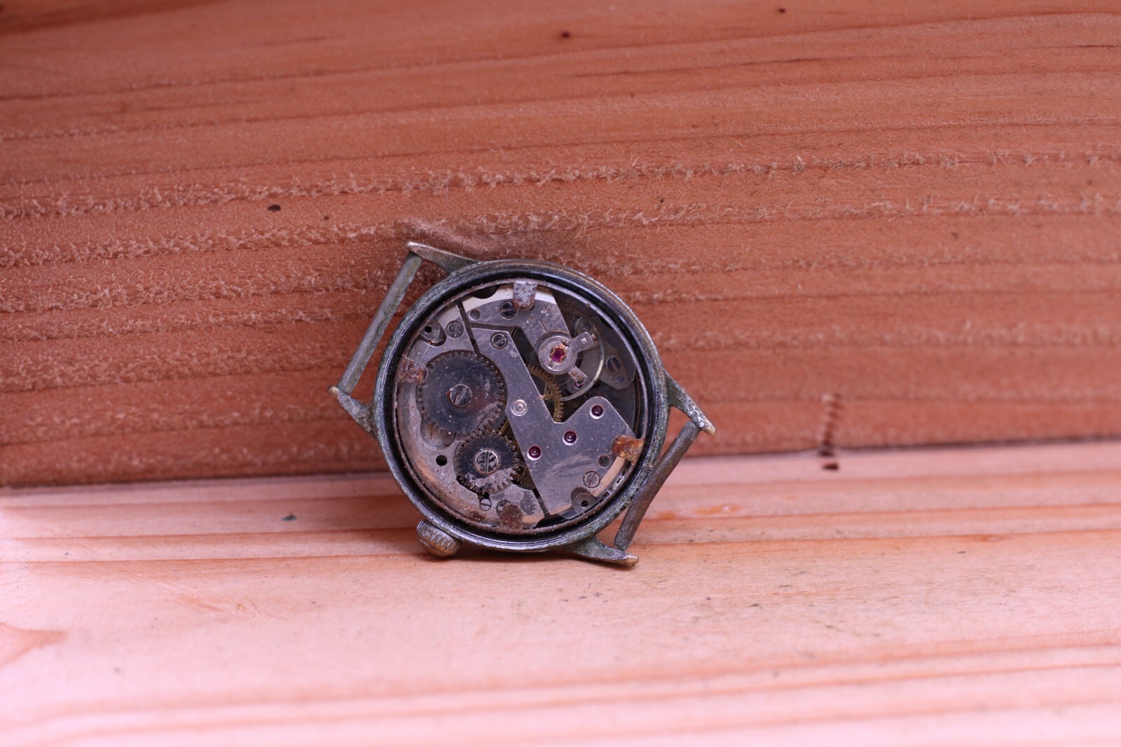 JUNIOR 15 CAL. FE 233-66 VINTAGE MEN’S WRIST WATCH 30mm FOR REPAIR (A4)