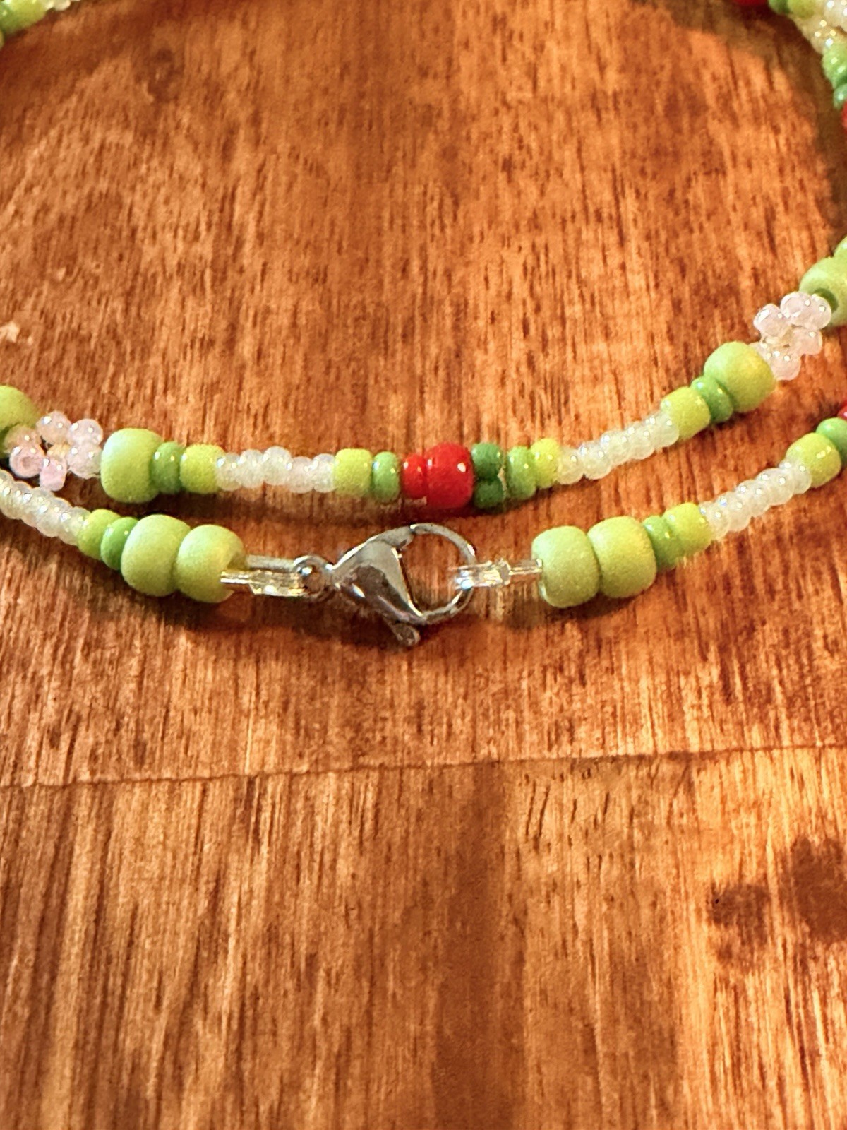 🍓Handmade Strawberry Pasture Glass Seed Bead Necklace 17.5” Stainless Steel🌿