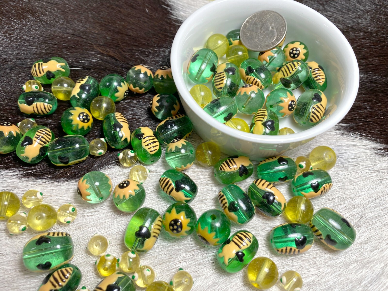 Bumble Bee Beads Glass Beads For Bracelet Making Garden 13mm Green Oval 20 pcs