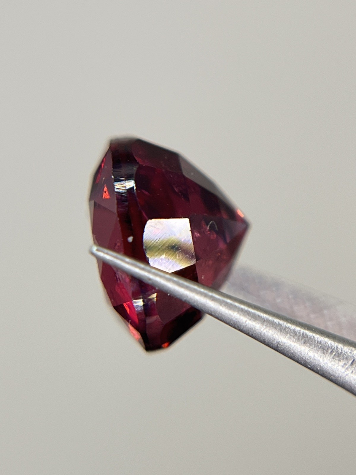 2.37ct Natural Red Garnet Round 7.36mm VVS Tanzania Loose Gemstone