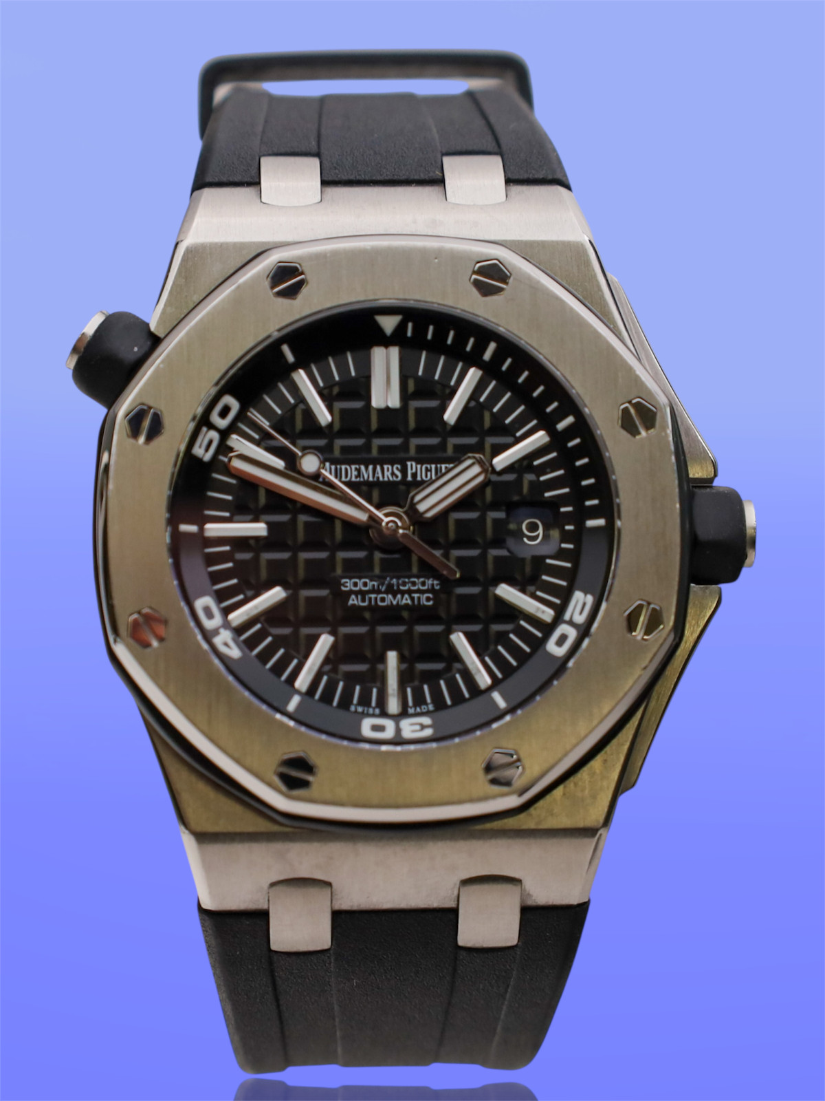 Audemars Piguet Royal Oak Men’s Black Watch – 15710ST.OO.A002CA.01. Full set.