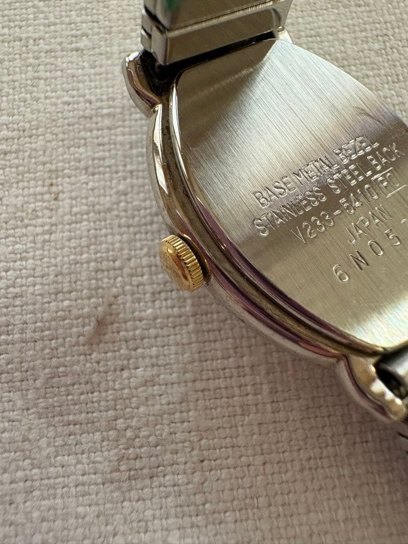 SEIKO ALBA Quartz Watch, Oval Shape, Made in Japan