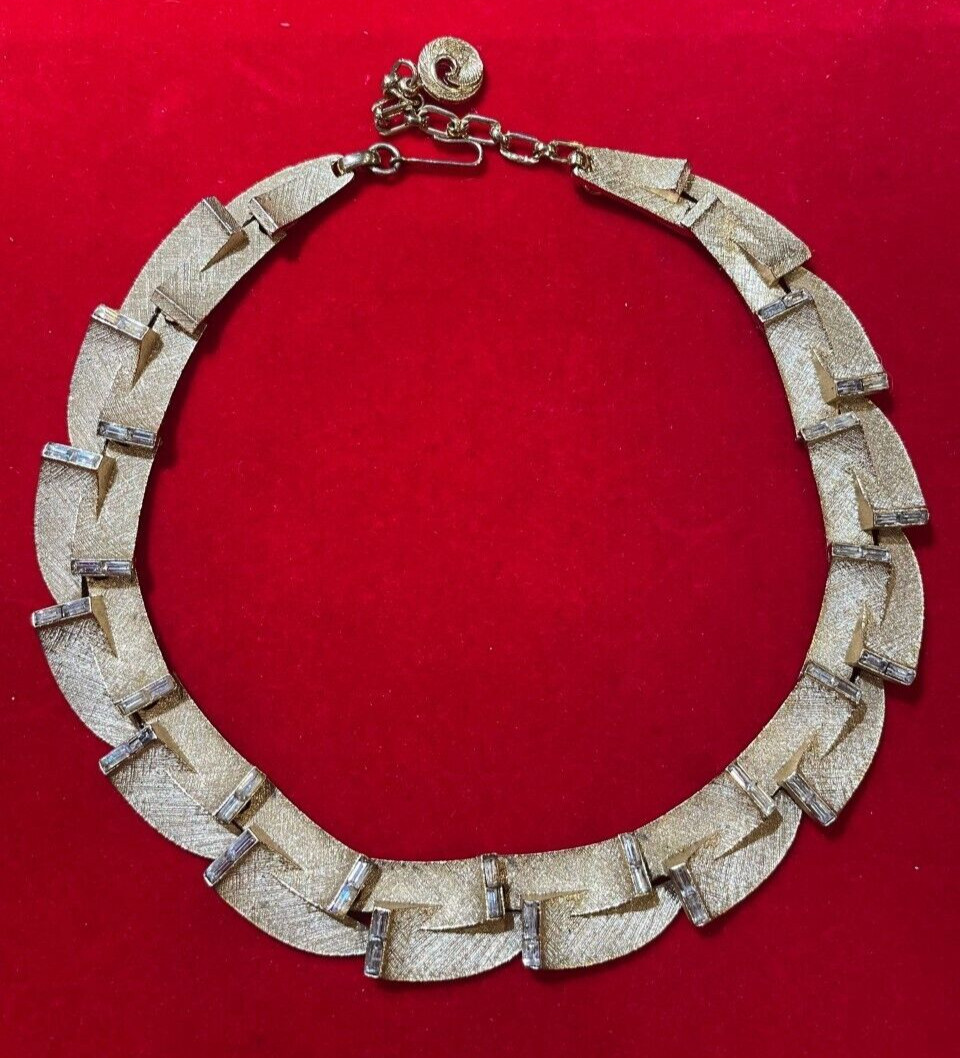 Vintage LISNER Collar Gold t Link Baguette Rhinestones Scale Choker Necklace DA5