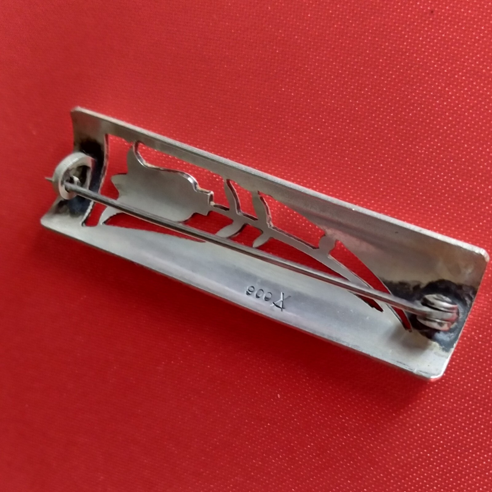 900 Silver Flower Bar Pin #1372