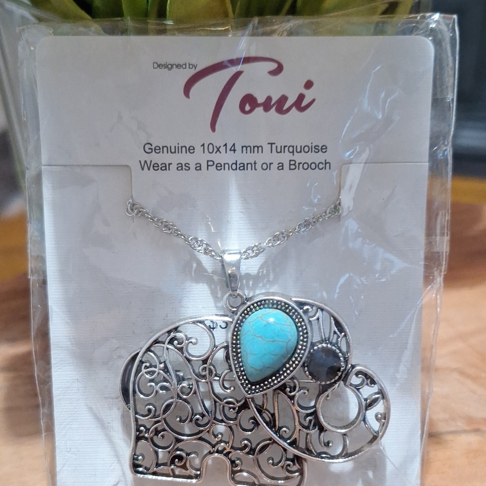 Toni Silver Tone Turquoise 10x14mm Elephant Charm Pendant Necklace Brooch