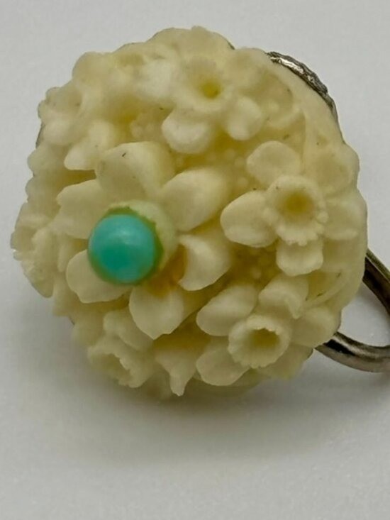 Vintage Earrings Carved Lucite/Resin Flowers Faux Turquoise Screw-Back, Unsigned