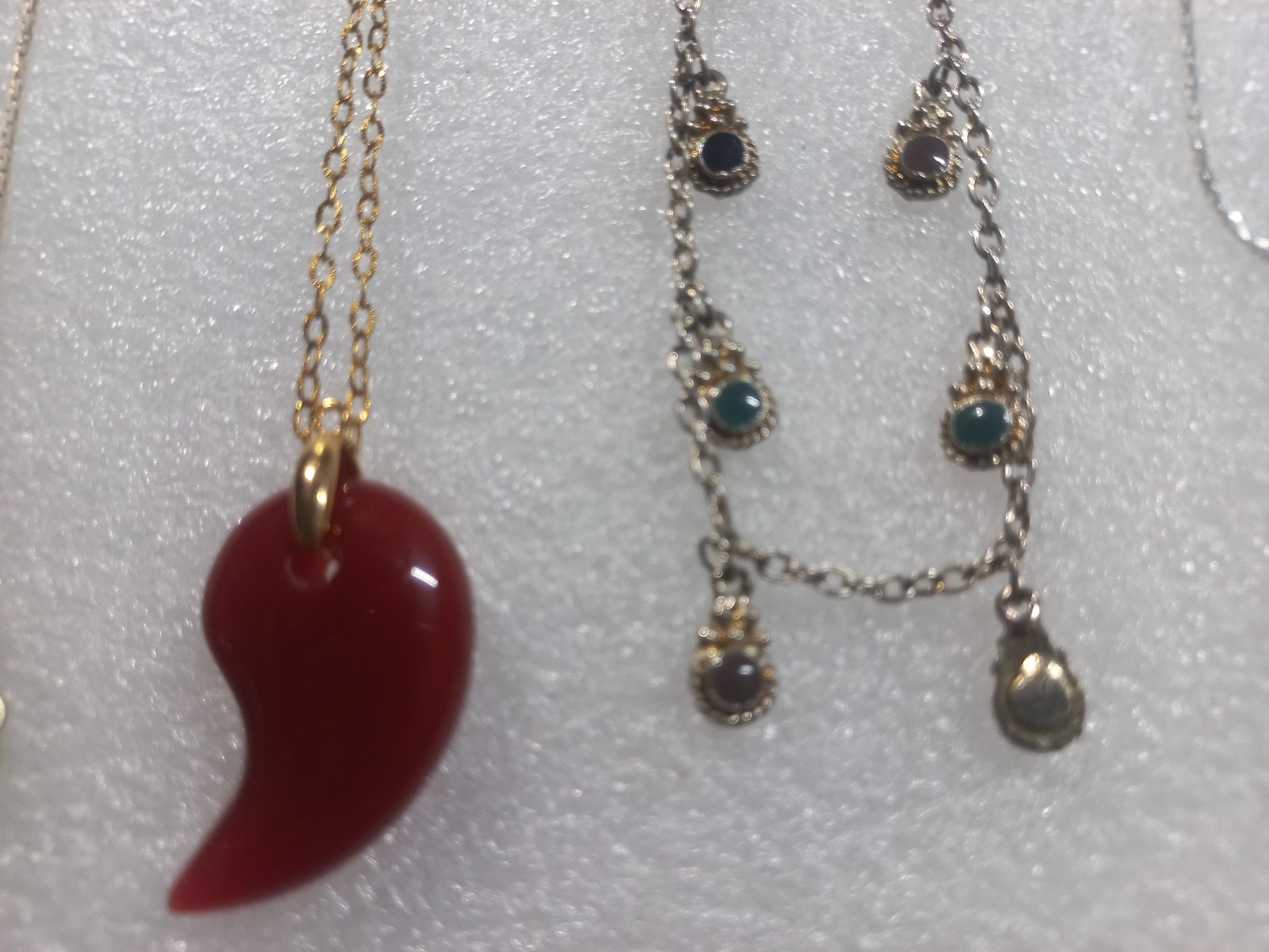 Vintage jewelry, set of 6 necklaces, various color combinations