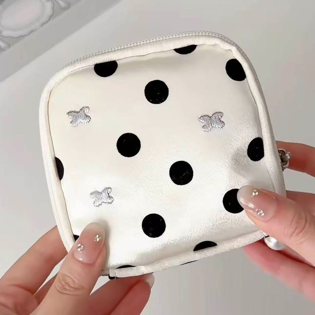 PolkaDot Toast Shaped StoragepouchMulti-Purpose Portable Jewelry Coin &Card Purs