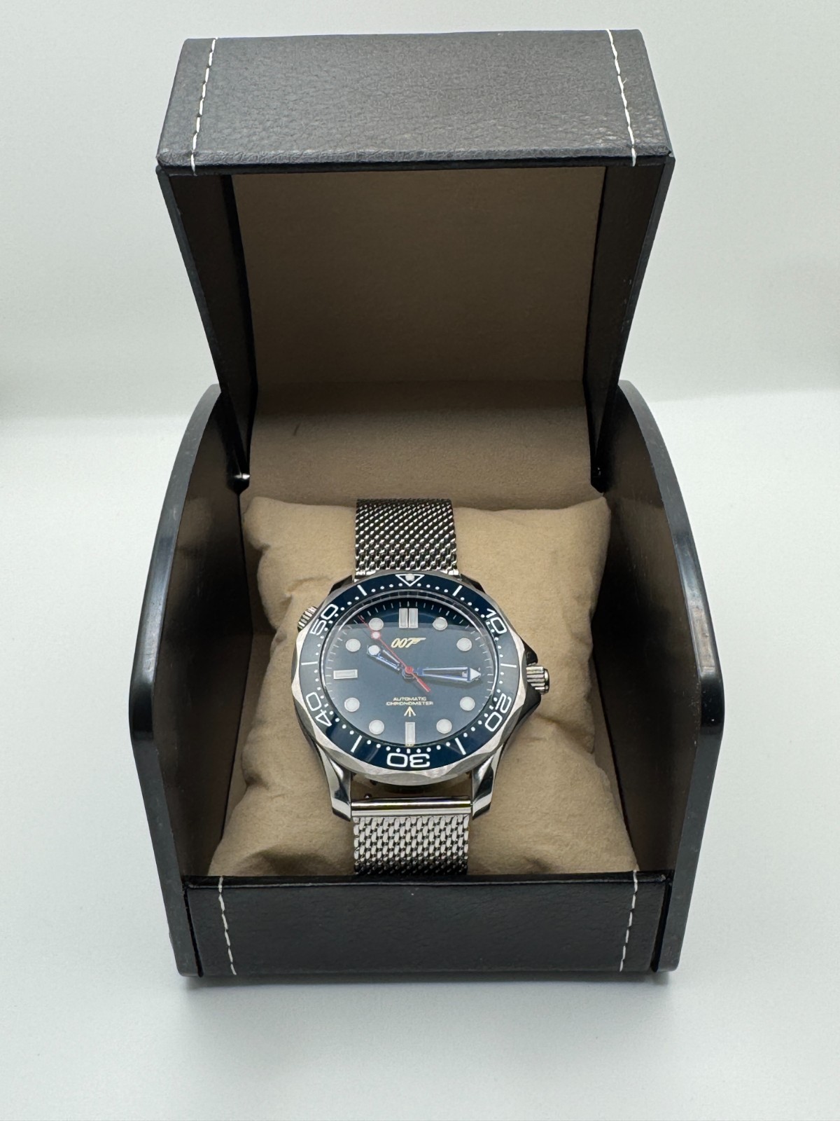 James Bond 007 “Golden Eye” NH35 Auto Watch Blue Dial Diver 100m 41mm