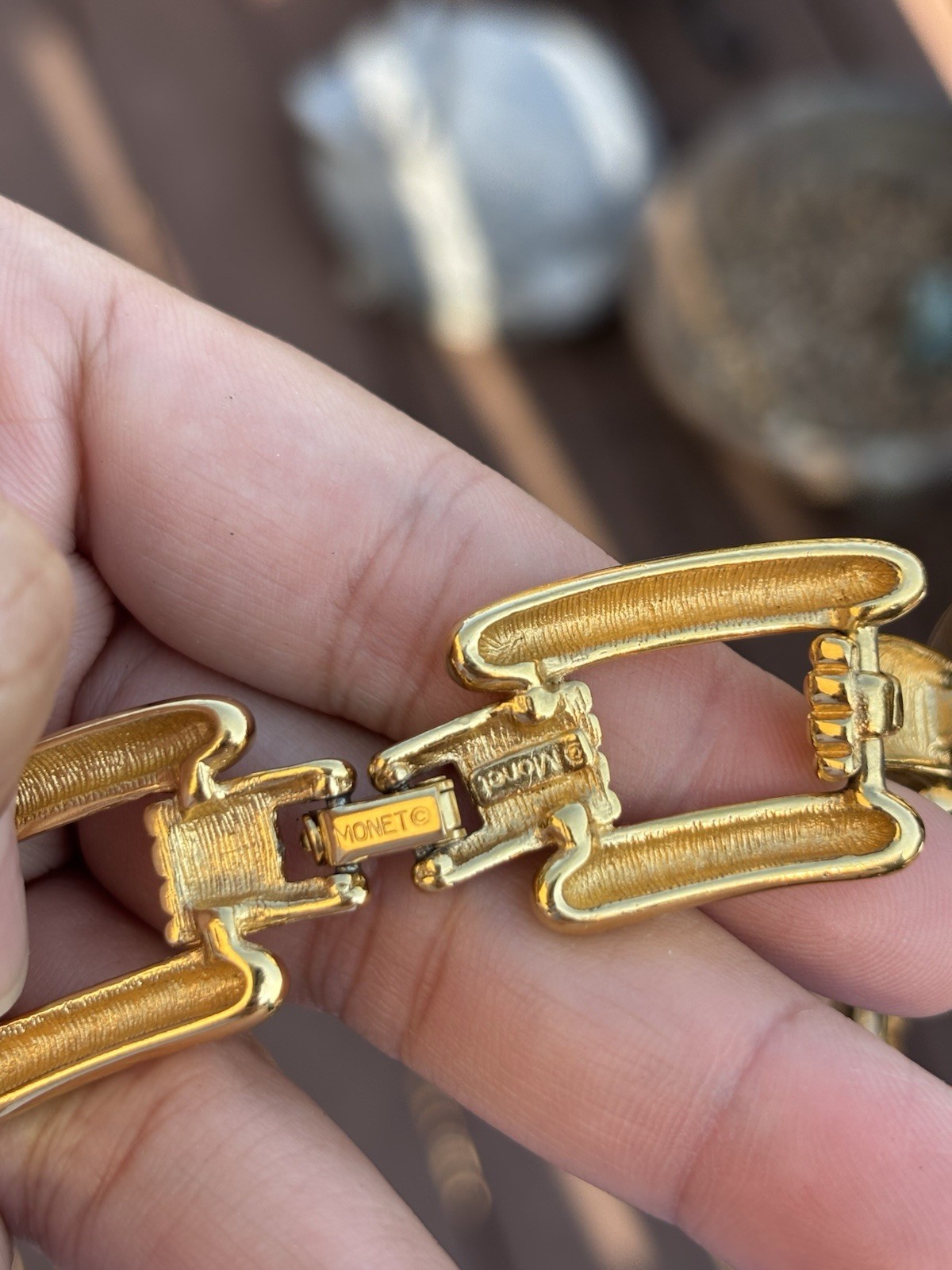 1980s Vintage Gold Tone Monet Chunky Bar Link Triple Chain Chocker Necklace 4.2g