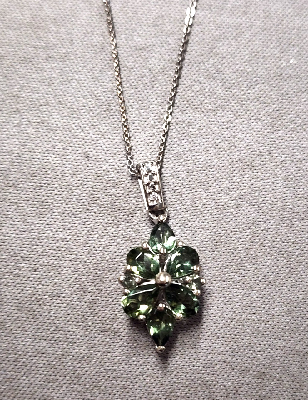 D’Joy Natural Green Apatite and White Zicron Pendant Necklace 20″