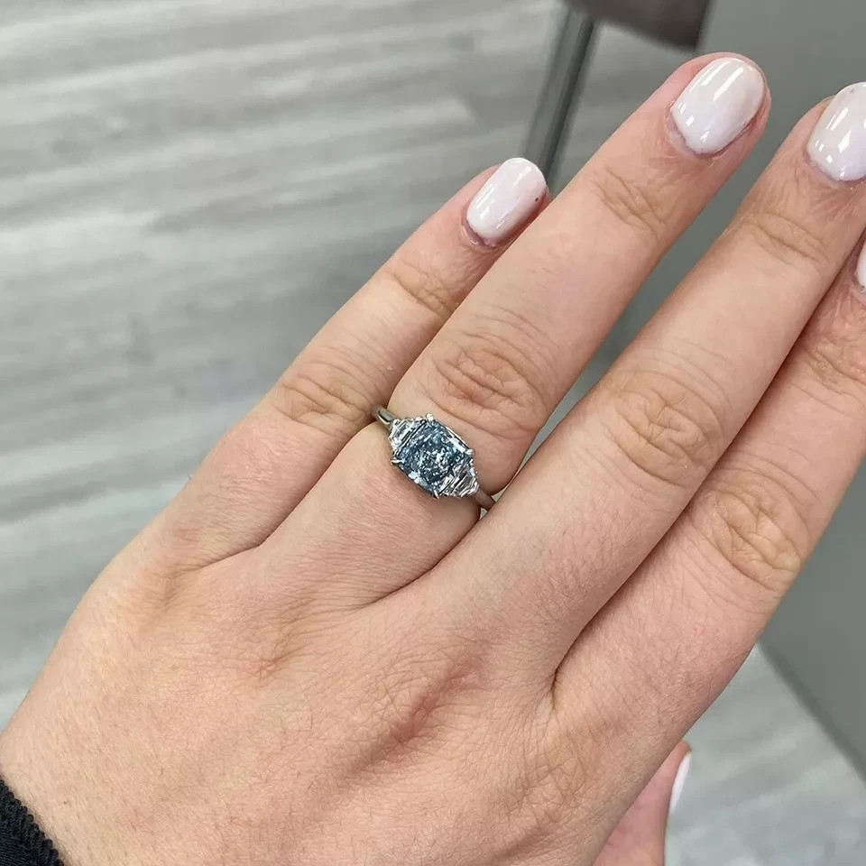 IGI Lab Grown Fancy Vivid Blue Diamond Ring 4.30 Ct Cushion Cut in 950 Platinum
