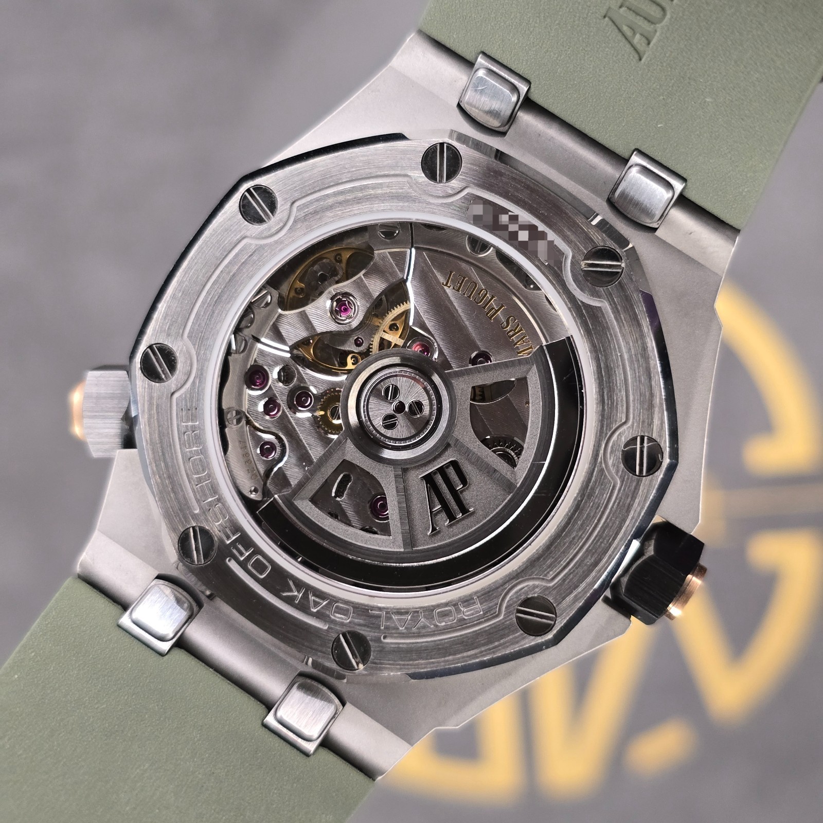 AUDEMARS PIGUET ROYAL OAK OFFSHORE DIVER KHAKI DIVER 15720ST 42MM WARRANTY B&P