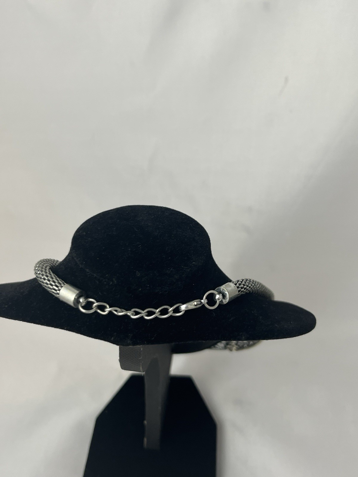 Statement Collar Bib Necklace With Floral Design