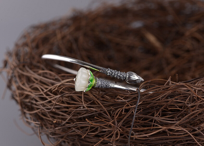I05 Bangle Silver 925 with Lotus Flower Bud White Jade Cloisonne Green