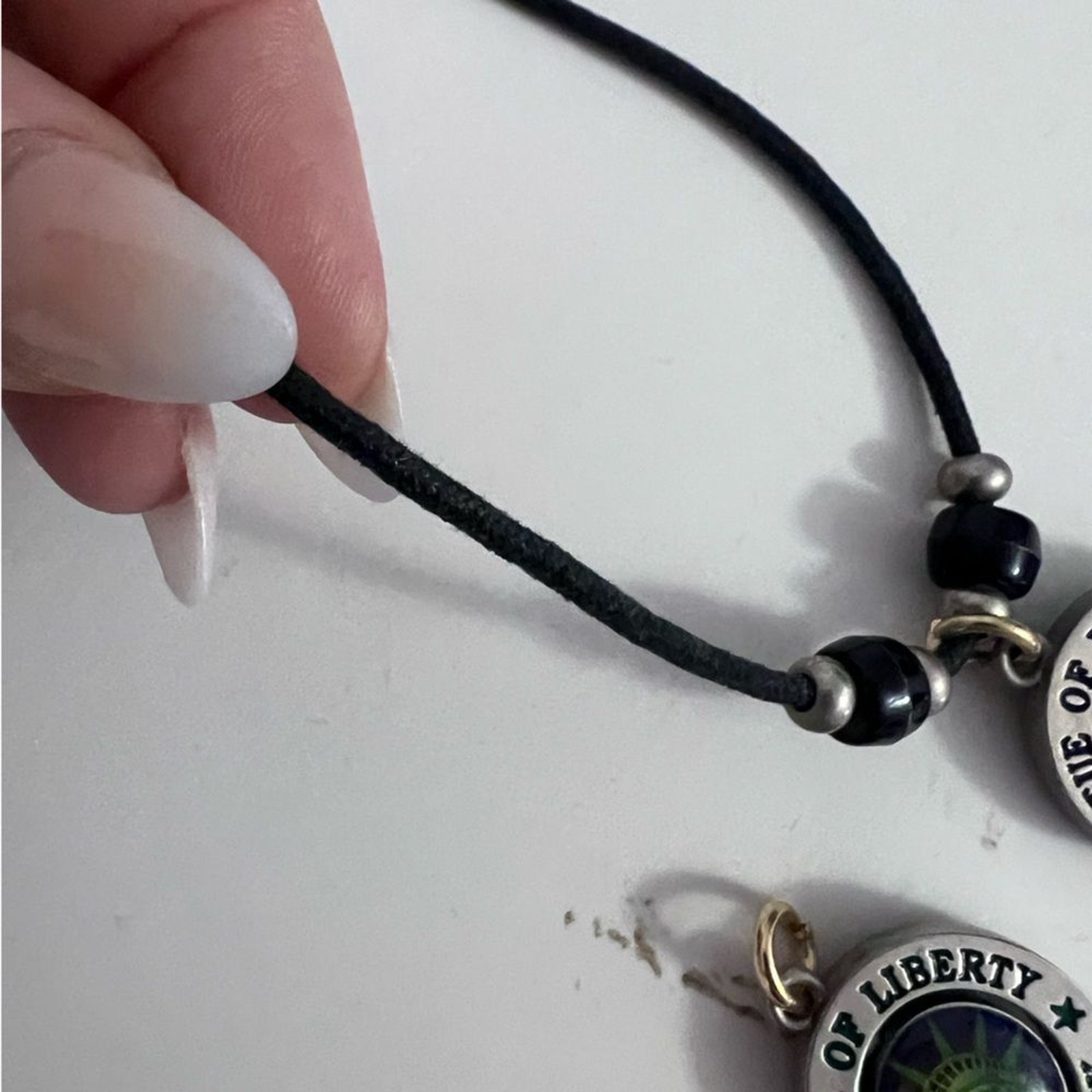 Vintage Y2K Statue of Liberty Necklace 🤍