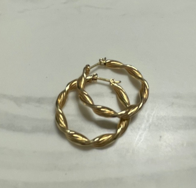 UNOAERRE 14k Yellow Gold Medium size Hoop Earrings Twisted Italy