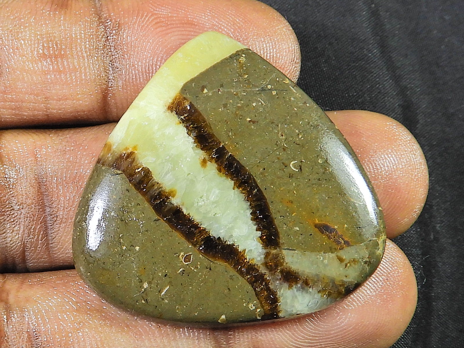 63Cts. AAA Natural Yelllow Septarian Designer Loose Gemstone 36X38X06 MM