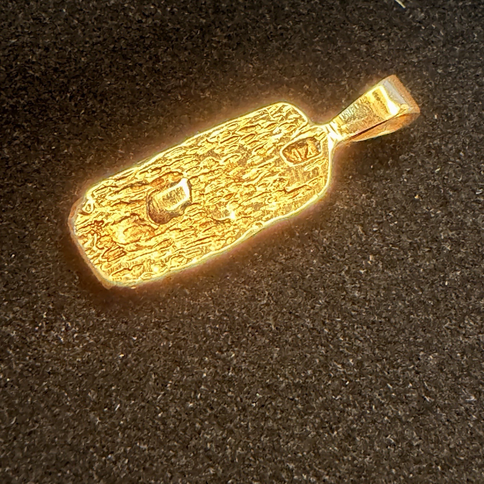 14k Yellow Gold Solid Bar Nugget Texture Charm Pendant 5/8″ TW 2.4 grams TESTED