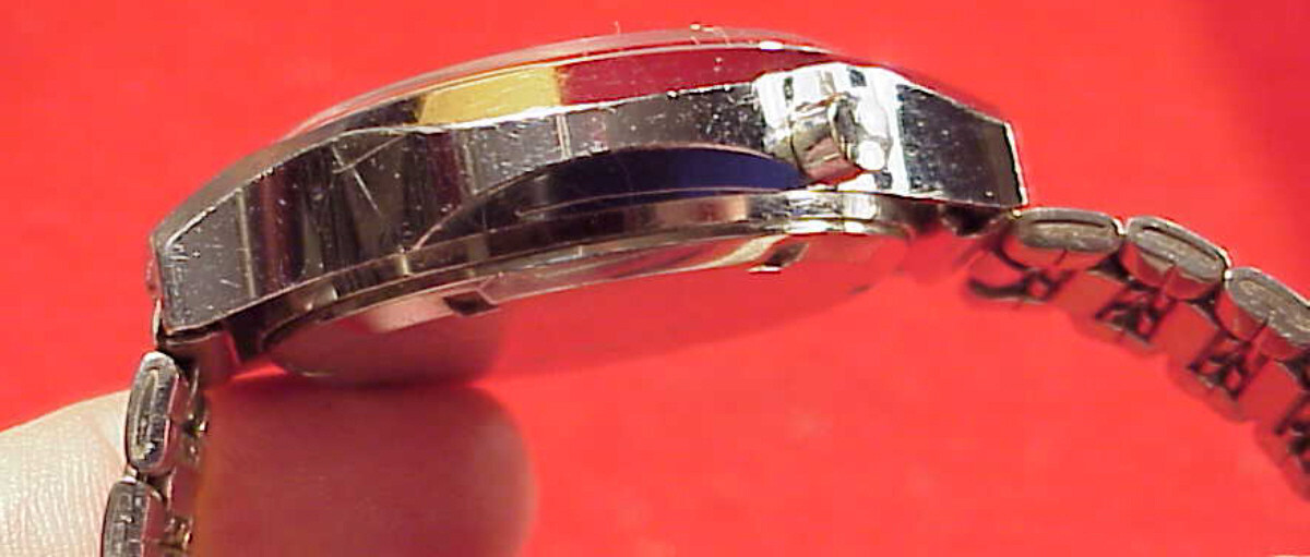 VINTAGE 45MM ILONA CHRONOGRAPH WRISTWATCH 1975 2 SWEEP HANDS MIN HOUR REGISTERS