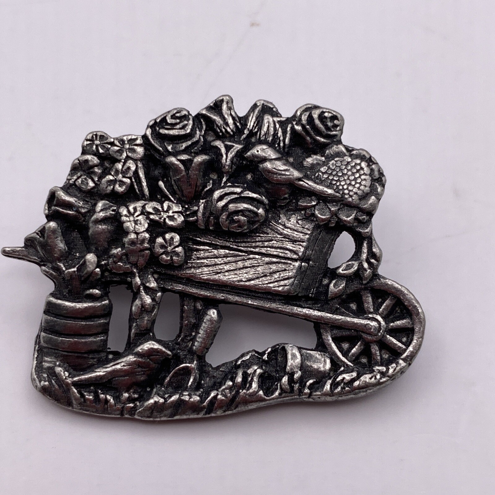 Birds and Blooms 2001 Limited Edition Pewter Pin Wheelbarrow Garden Cart B9A