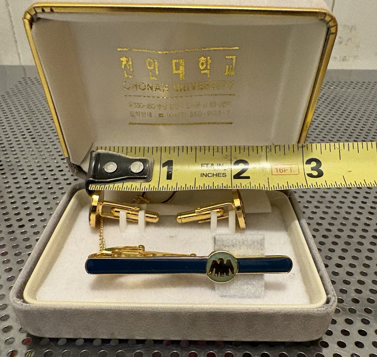 Chonan Baekseok University Republic of South Korea Cuff Link & Tie Clip Set