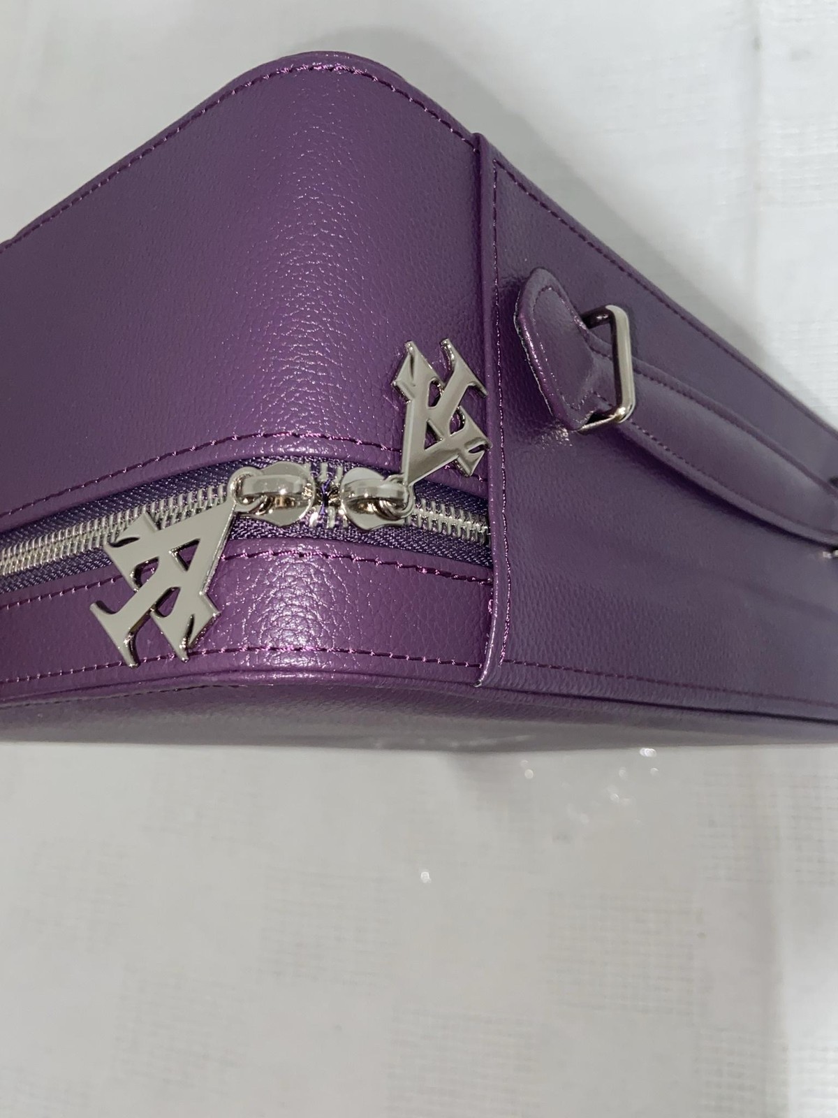 Tamura Jewelry Purple Faux Leather Velvet Travel Hatpin Jewelry Case Organizer