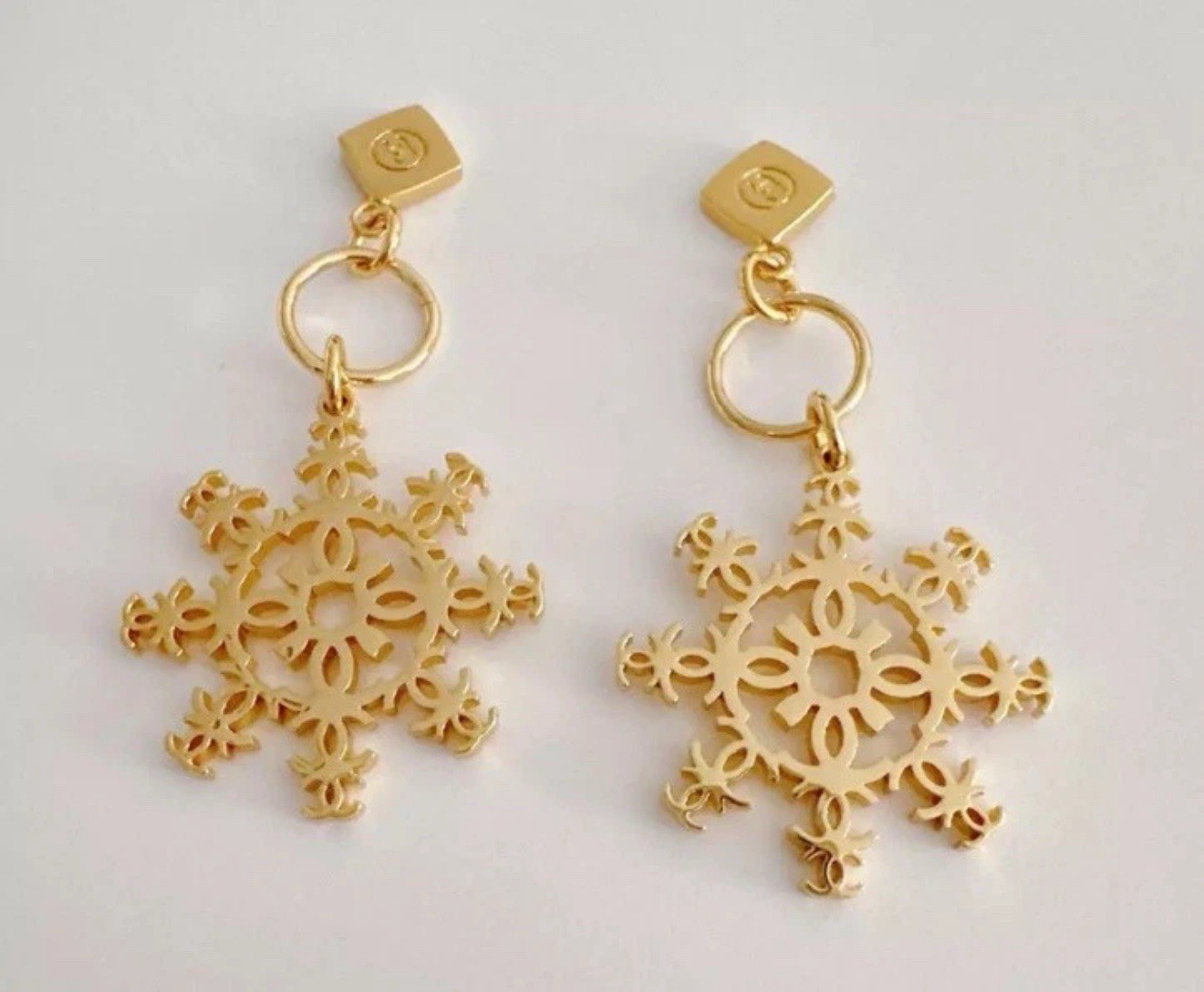Lot Of 2 Chanel Beauty 2024 Christmas VIP Gift Gold Snowflake Logo CHARM Pendant