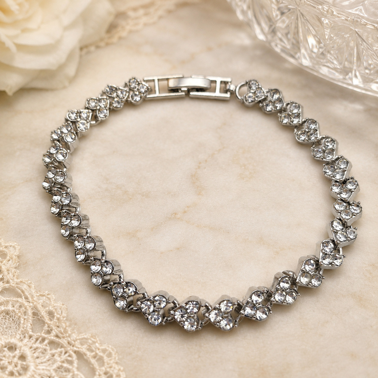 Vintage Silver Tone Clear Crystal Heart Link Tennis Bracelet 7″ Fold Over Clasp